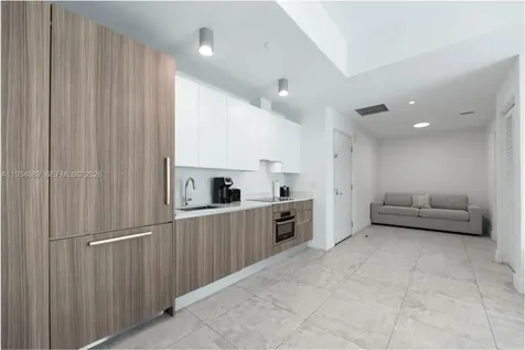 239 SW 9th Street Miami FL 33130