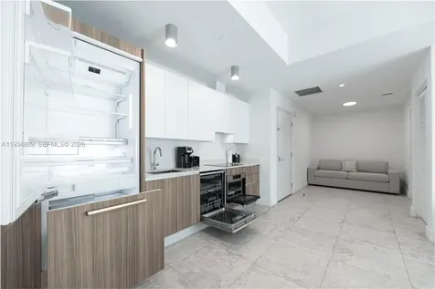 239 SW 9th Street Miami FL 33130