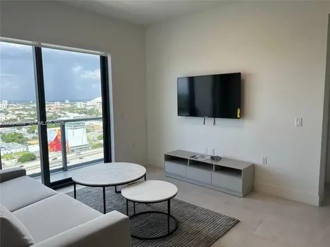 239 SW 9th Street Miami FL 33130