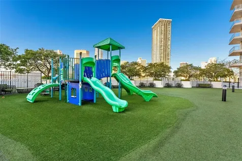 90 SW 3rd Street Miami FL 33130