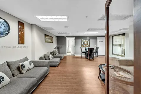 3340 NE 190th Street Aventura FL 33180