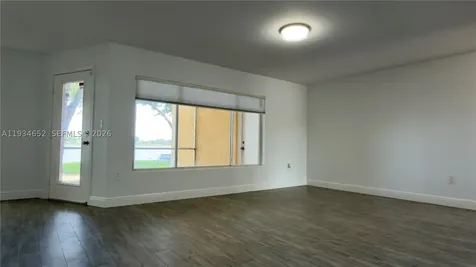 2445 NW 33rd Street Oakland Park FL 33309