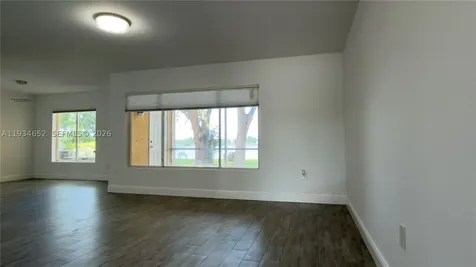 2445 NW 33rd Street Oakland Park FL 33309