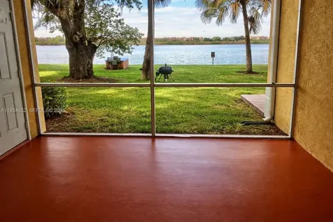 2445 NW 33rd Street Oakland Park FL 33309