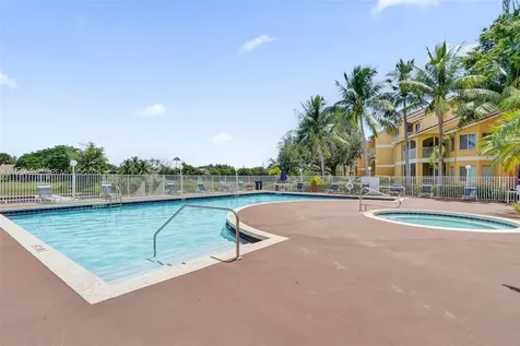 2445 NW 33rd Street Oakland Park FL 33309