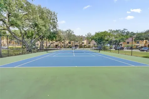 2445 NW 33rd Street Oakland Park FL 33309