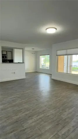 2445 NW 33rd Street Oakland Park FL 33309