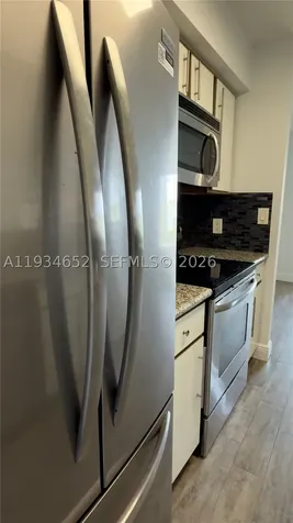 2445 NW 33rd Street Oakland Park FL 33309