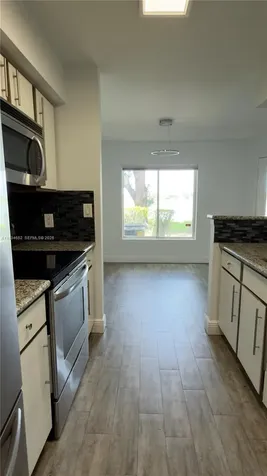 2445 NW 33rd Street Oakland Park FL 33309