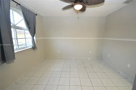 7762 W 34th Lane Hialeah FL 33018