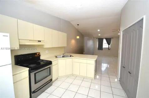 7762 W 34th Lane Hialeah FL 33018