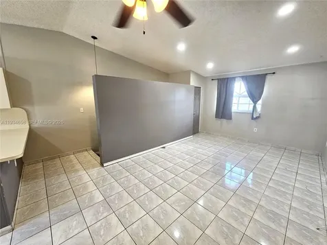 7762 W 34th Lane Hialeah FL 33018