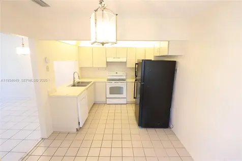464 NE 210th Cir Terrace Miami FL 33179