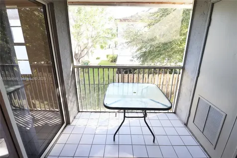 464 NE 210th Cir Terrace Miami FL 33179