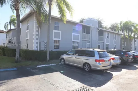 464 NE 210th Cir Terrace Miami FL 33179