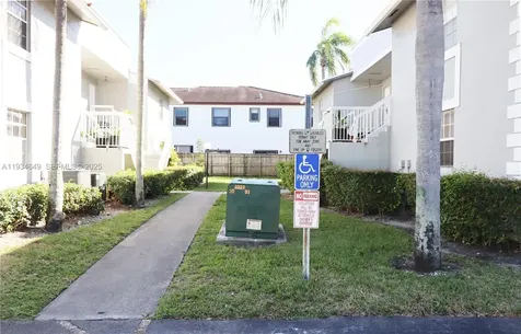 464 NE 210th Cir Terrace Miami FL 33179