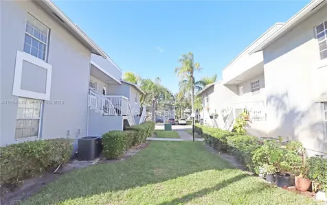 464 NE 210th Cir Terrace Miami FL 33179