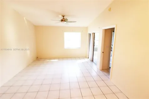 464 NE 210th Cir Terrace Miami FL 33179