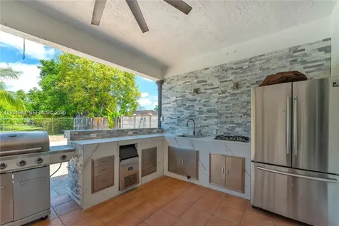 15519 SW 182nd Lane Miami FL 33187