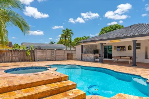 15519 SW 182nd Lane Miami FL 33187