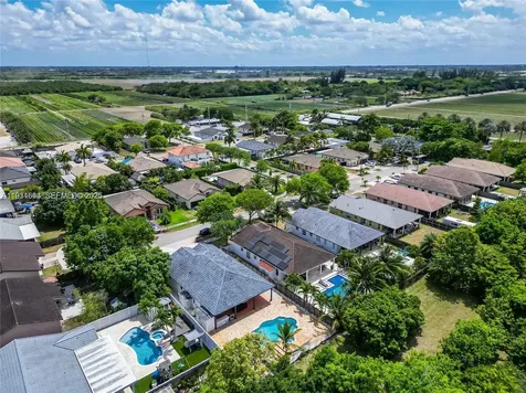 15519 SW 182nd Lane Miami FL 33187