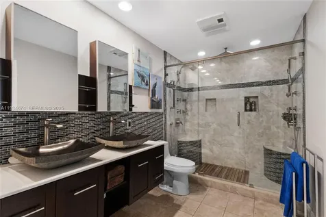 3401 NE 21st Avenue Lighthouse Point FL 33064