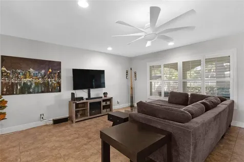 3401 NE 21st Avenue Lighthouse Point FL 33064
