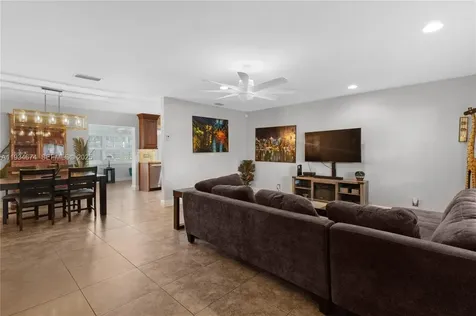 3401 NE 21st Avenue Lighthouse Point FL 33064