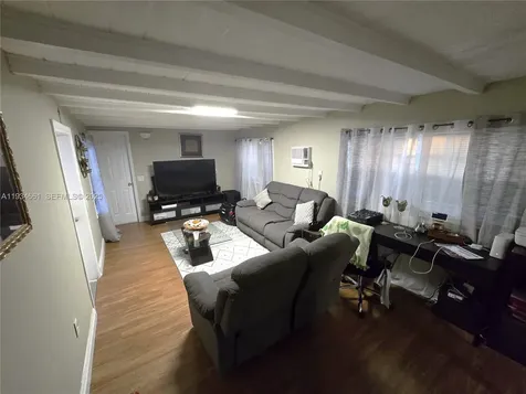 6626 SW 1st Court Pembroke Pines FL 33023