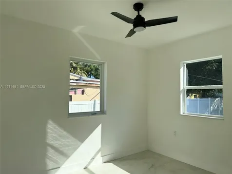 260 NW 119th Street Miami FL 33168