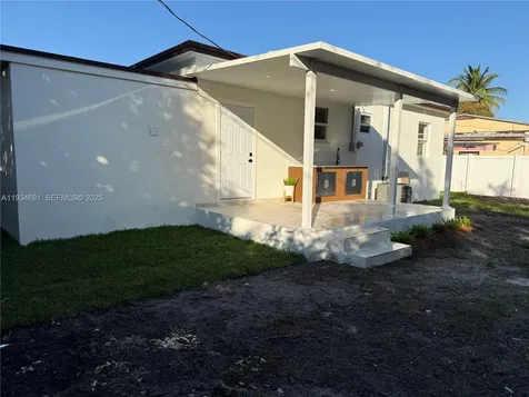 260 NW 119th Street Miami FL 33168
