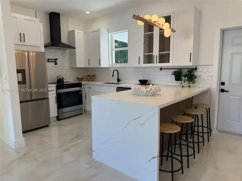260 NW 119th Street Miami FL 33168