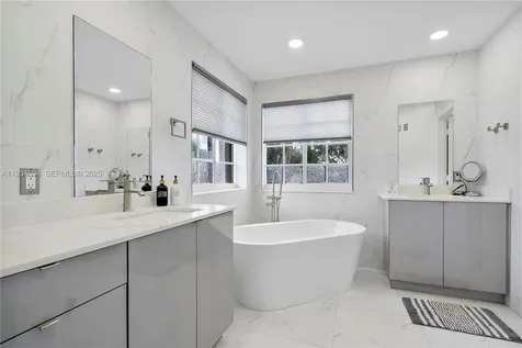 10922 NW 49th Drive Coral Springs FL 33076
