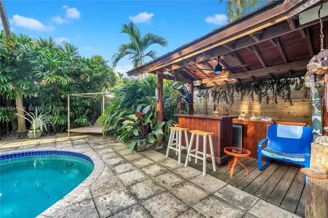 2490 Abaco Avenue Miami FL 33133