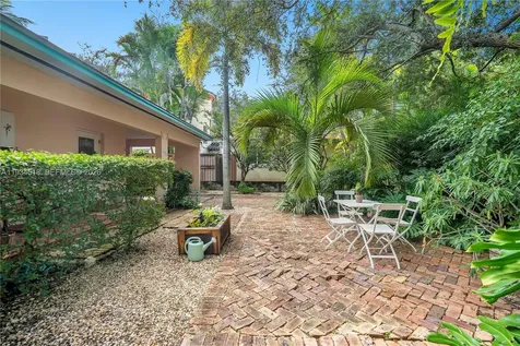 2490 Abaco Avenue Miami FL 33133