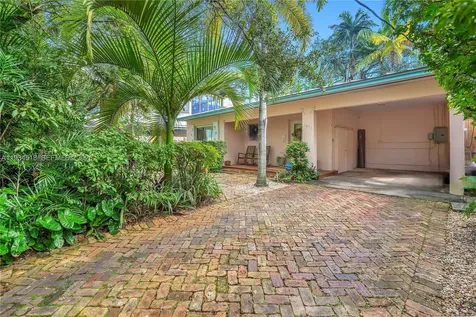 2490 Abaco Avenue Miami FL 33133