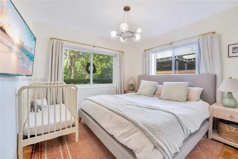 2490 Abaco Avenue Miami FL 33133