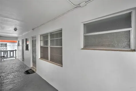 1280 NW 43rd Avenue Lauderhill FL 33313