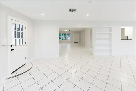 5706 NE 15th Avenue Fort Lauderdale FL 33334