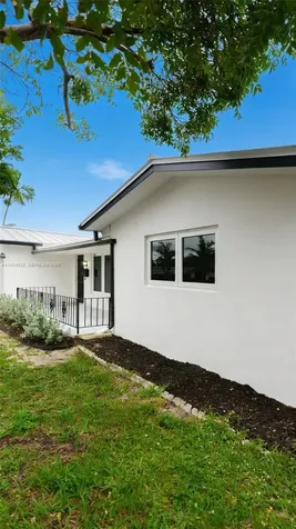 5706 NE 15th Avenue Fort Lauderdale FL 33334