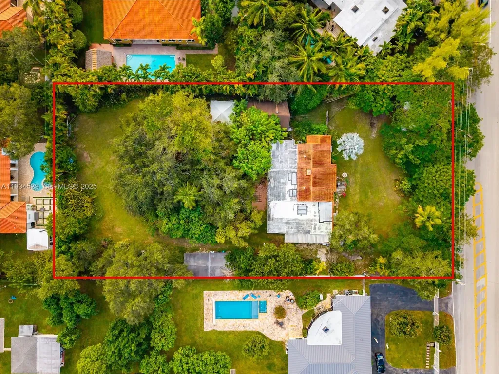 7901 SW 72nd Avenue Miami FL 33143