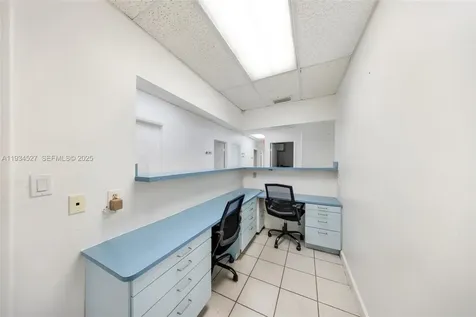 700 E 1st Avenue Hialeah FL 33010
