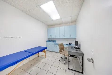 700 E 1st Avenue Hialeah FL 33010
