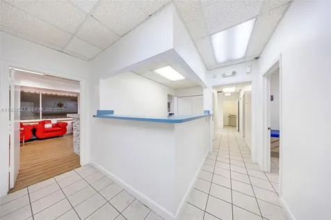 700 E 1st Avenue Hialeah FL 33010