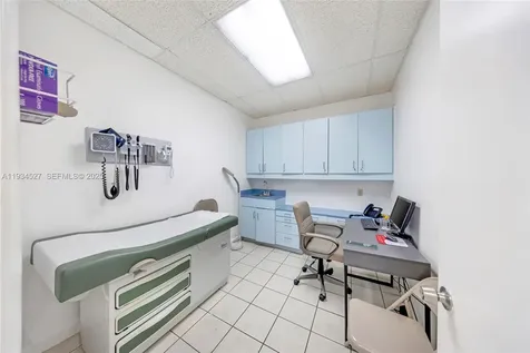 700 E 1st Avenue Hialeah FL 33010