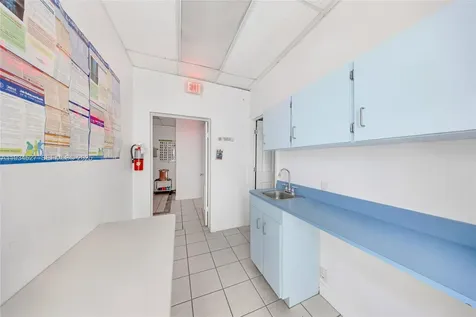 700 E 1st Avenue Hialeah FL 33010