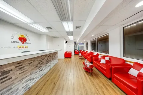 700 E 1st Avenue Hialeah FL 33010