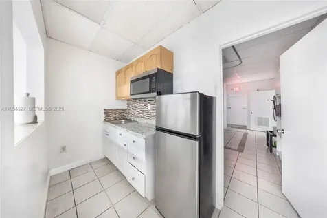 700 E 1st Avenue Hialeah FL 33010