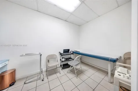 700 E 1st Avenue Hialeah FL 33010
