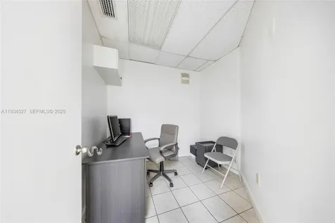 700 E 1st Avenue Hialeah FL 33010